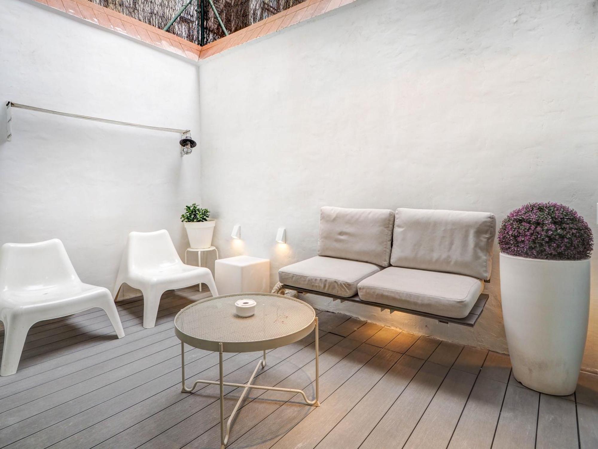 White Center Apartment By Hello Homes 시체스 외부 사진